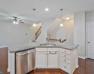 25218 Briargate Terrace - Photo Thumbnail 8