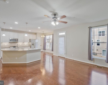 25218 Briargate Terrace - Photo Thumbnail 7