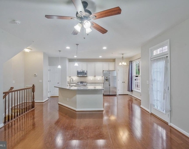 25218 Briargate Terrace - Photo Thumbnail 4