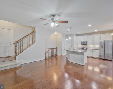 25218 Briargate Terrace - Photo Thumbnail 3