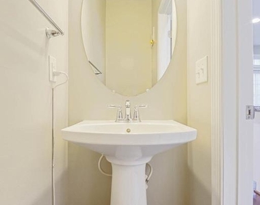 25218 Briargate Terrace - Photo Thumbnail 12