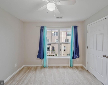 25218 Briargate Terrace - Photo Thumbnail 21