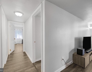 3808 Laramie Place - Photo Thumbnail 14