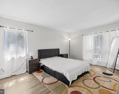 3808 Laramie Place - Photo Thumbnail 16
