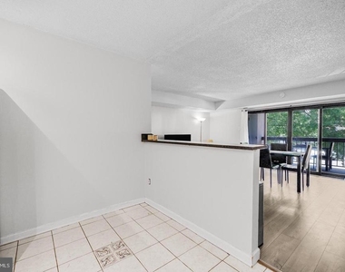 3808 Laramie Place - Photo Thumbnail 11