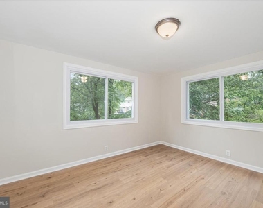 8624 Parliament Drive - Photo Thumbnail 28