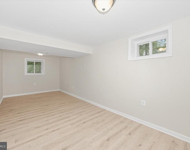 8624 Parliament Drive - Photo Thumbnail 37