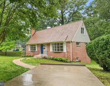 8624 Parliament Drive - Photo Thumbnail 1