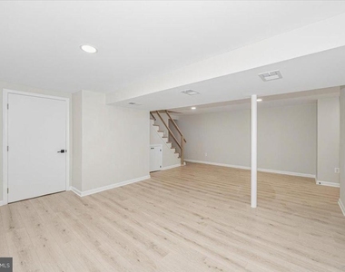 8624 Parliament Drive - Photo Thumbnail 31
