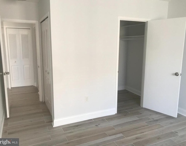 3705 S George Mason Drive - Photo Thumbnail 11