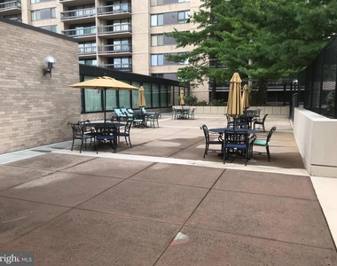 3705 S George Mason Drive - Photo Thumbnail 17