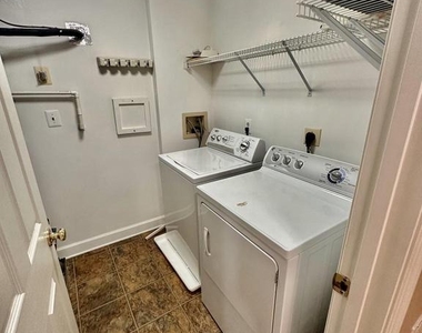12245 Fairfield House Drive - Photo Thumbnail 11