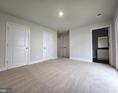 117 Lakota Street - Photo Thumbnail 5