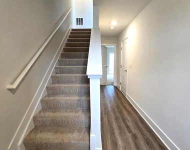 117 Lakota Street - Photo Thumbnail 3