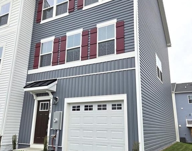 117 Lakota Street - Photo Thumbnail 2