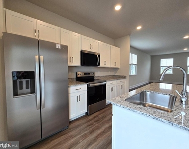 117 Lakota Street - Photo Thumbnail 10