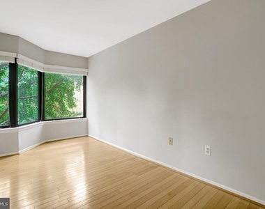 1600 Prince Street - Photo Thumbnail 17