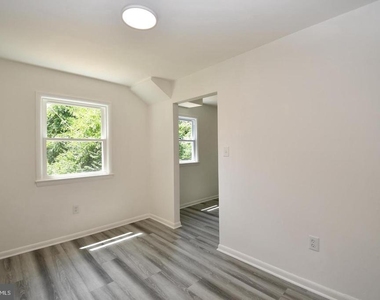 201 Laverne Avenue - Photo Thumbnail 4