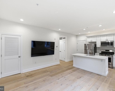 2011 N Reese Street - Photo Thumbnail 6