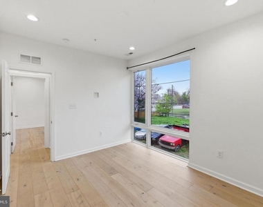 2011 N Reese Street - Photo Thumbnail 11