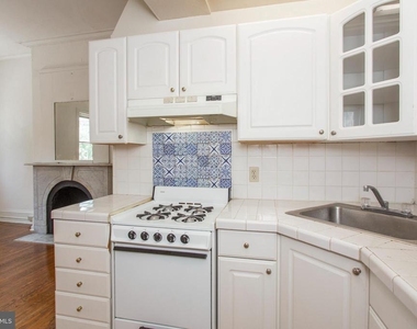 1807 Spruce Street - Photo Thumbnail 7