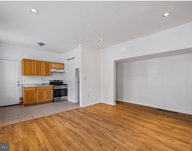 3800 Spring Garden Street - Photo Thumbnail 2
