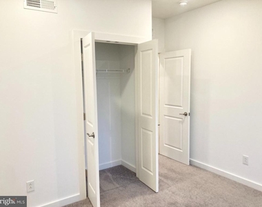 1843 N 6th Street - Photo Thumbnail 14
