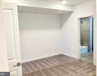 1843 N 6th Street - Photo Thumbnail 13