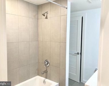 1843 N 6th Street - Photo Thumbnail 9
