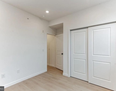 6116 E Wister Street - Photo Thumbnail 1