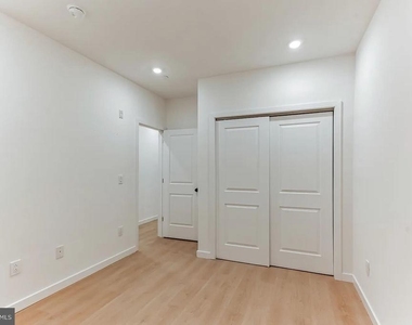 6116 E Wister Street - Photo Thumbnail 4
