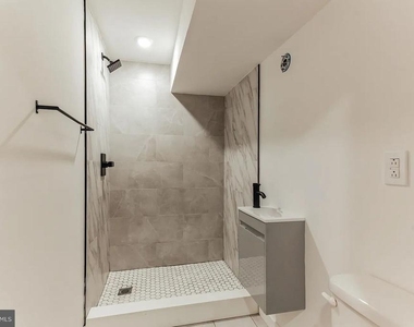 6116 E Wister Street - Photo Thumbnail 7