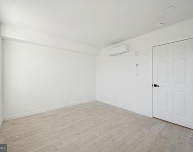 3413 N 19th Street - Photo Thumbnail 11