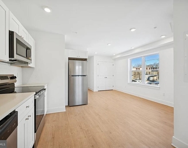 3413 N 19th Street - Photo Thumbnail 5
