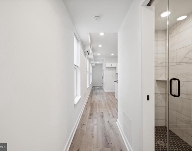 3458 Frankford Avenue - Photo Thumbnail 6