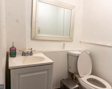 835 E Chelten Avenue - Photo Thumbnail 10