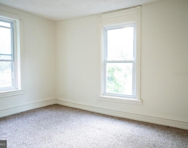 835 E Chelten Avenue - Photo Thumbnail 2