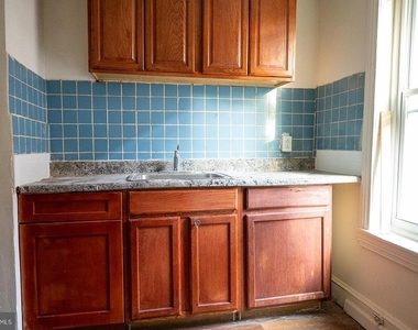 835 E Chelten Avenue - Photo Thumbnail 4