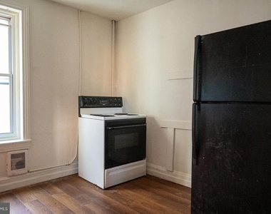 835 E Chelten Avenue - Photo Thumbnail 5