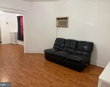 7058 Saybrook Avenue - Photo Thumbnail 7