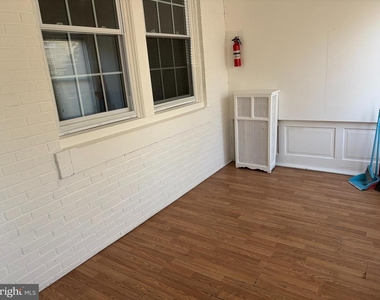 7058 Saybrook Avenue - Photo Thumbnail 2