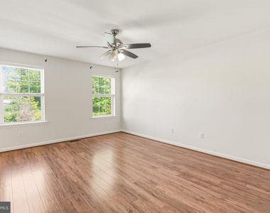 423 Sweet Bay Lane - Photo Thumbnail 20