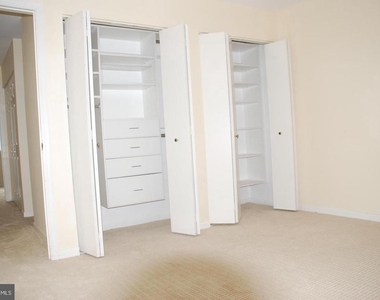 28 Knox Court - Photo Thumbnail 12