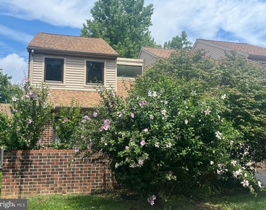 28 Knox Court - Photo Thumbnail 1