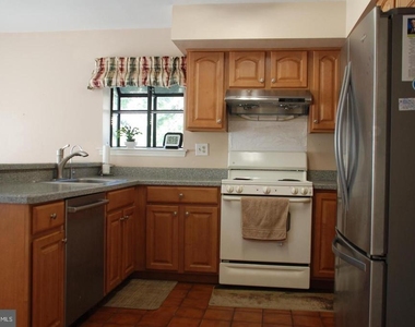 28 Knox Court - Photo Thumbnail 7