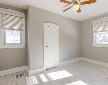 30 E 4th Avenue - Photo Thumbnail 10