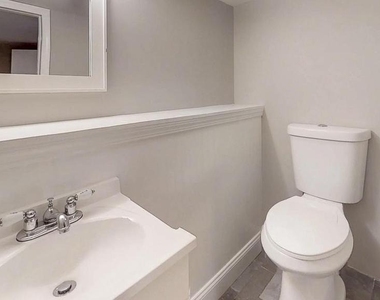 30 E 4th Avenue - Photo Thumbnail 6