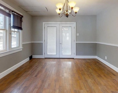 30 E 4th Avenue - Photo Thumbnail 2
