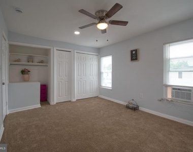 1012 W 3rd Street - Photo Thumbnail 9