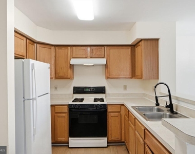 9900 Sassafras Lane - Photo Thumbnail 9
